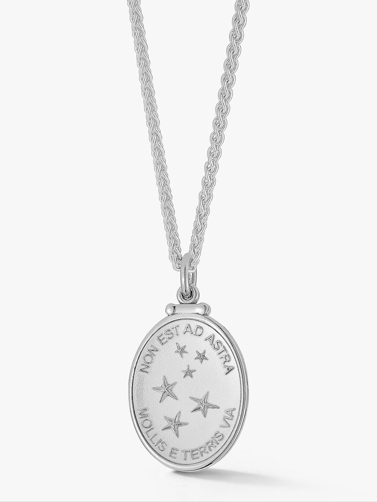 love billy stars medallion with wheat chain in silver.
